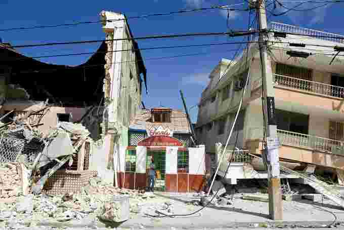 Haiti quake debris United Nations Wikimedia
