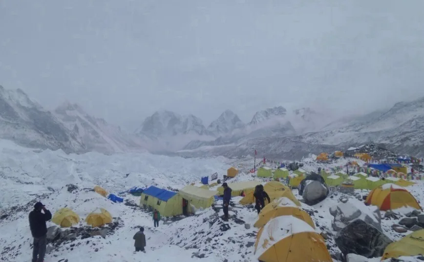 Mount Everest Base Camp. Credit: Surajaley/ Wikimedia Commons