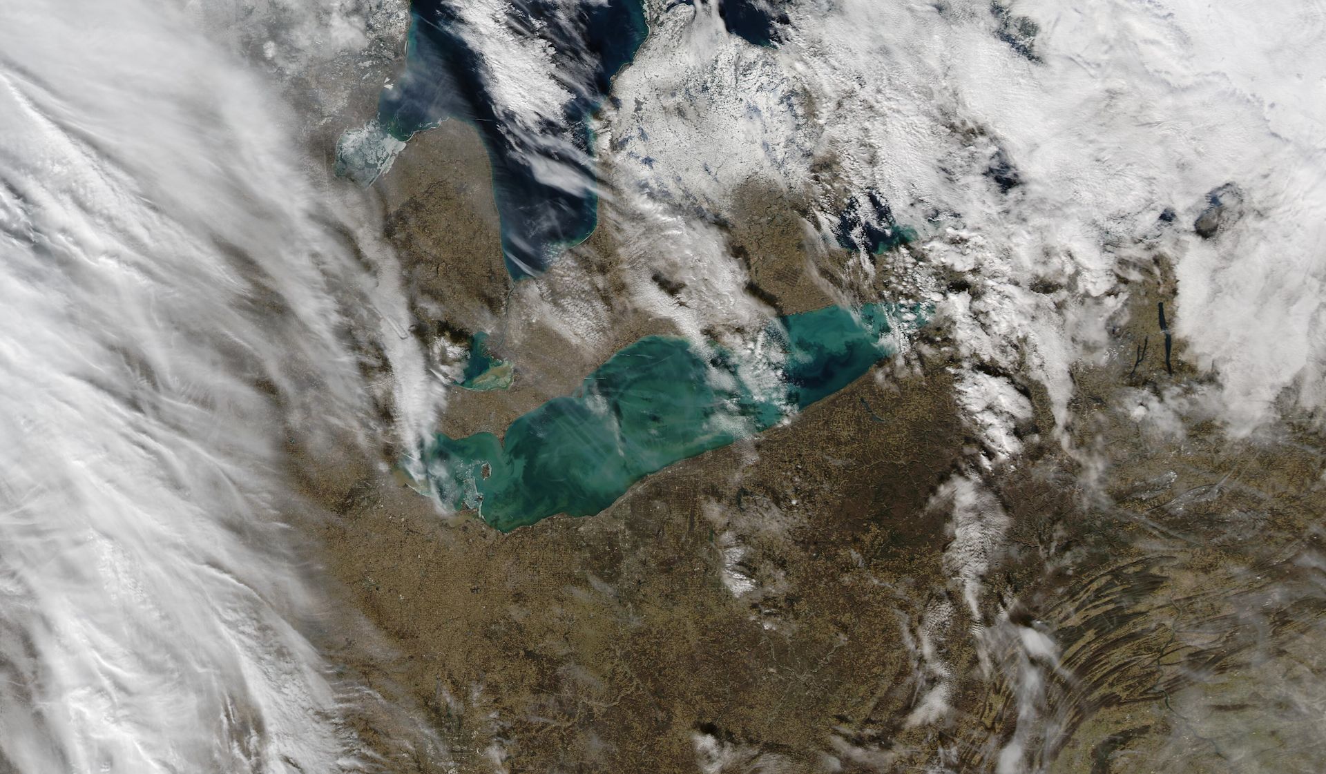 Record warmth melts Great Lakes ice to historic February lows - The ...