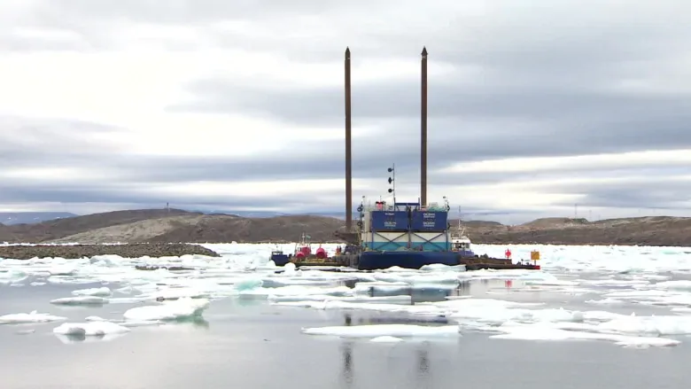 sea-ice-delays-frobisher-bay