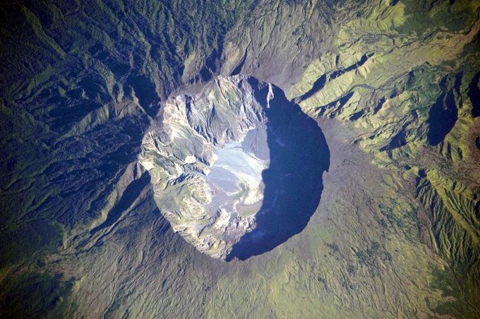 Wikipedia Mount Tambora NASA Earth Observatory