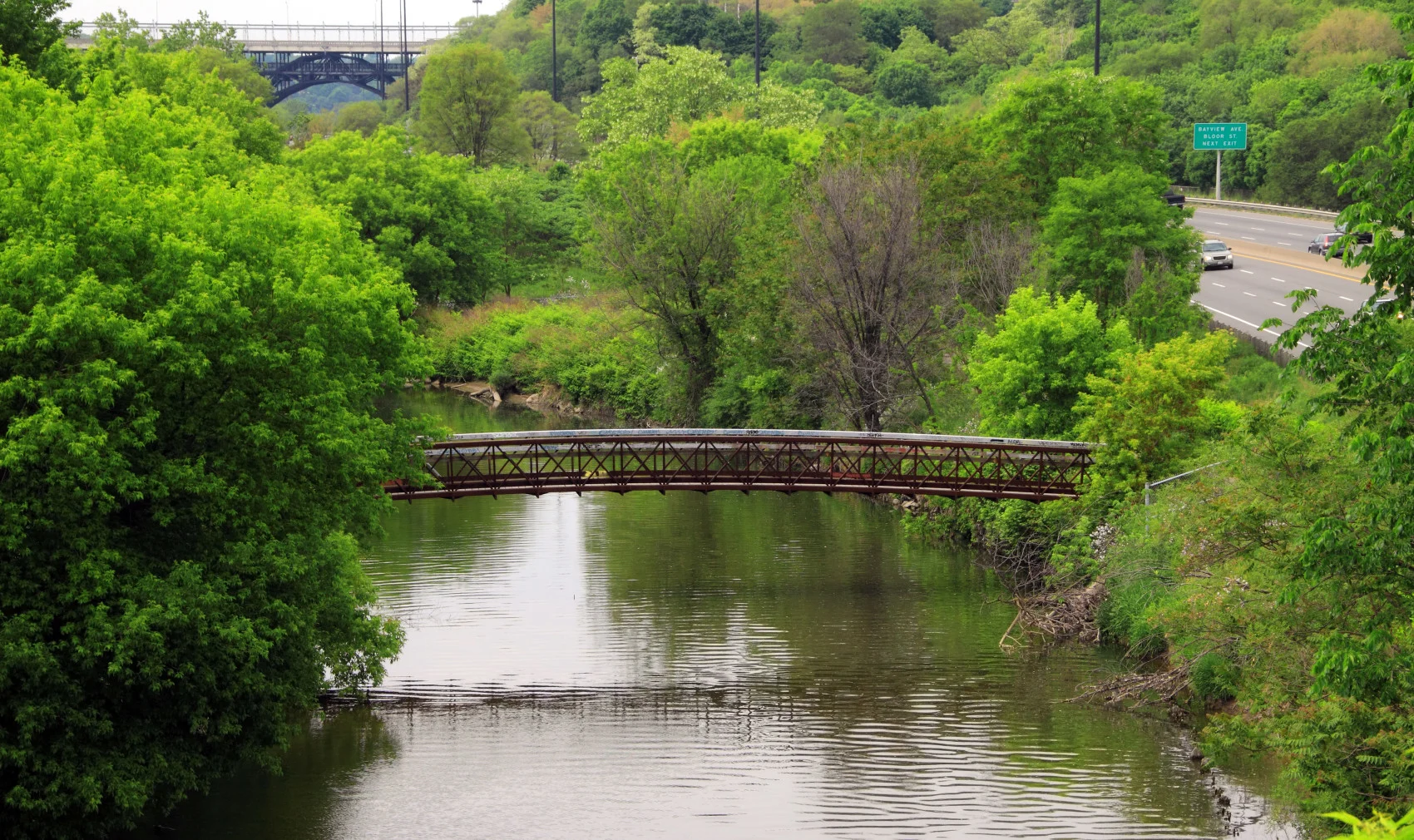 Don River and the Don Valley Parkway in Toronto. (Orchidpoet/ iStock/ Getty Images Plus)
