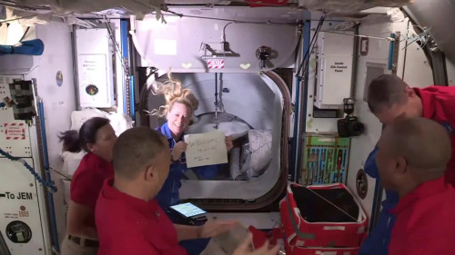 Kate-Rubins-Welcomes-New-Crew-ISS-Nov172020-NASATV