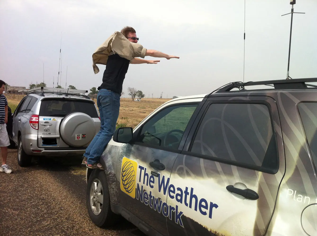 How storm chasers safely weather the whirlwind of COVID-19 restrictions