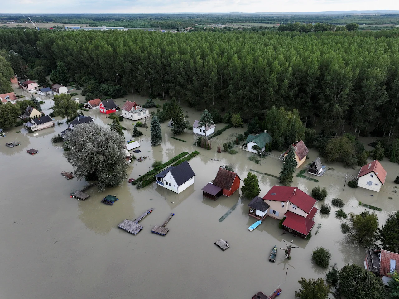 CENTRAL EUROPE-FLOODS-HUNGARY/REUTERS/Fedja Grulovic