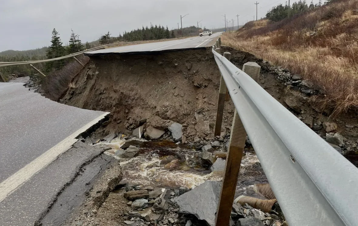 Record storm severs highway links in N.L.