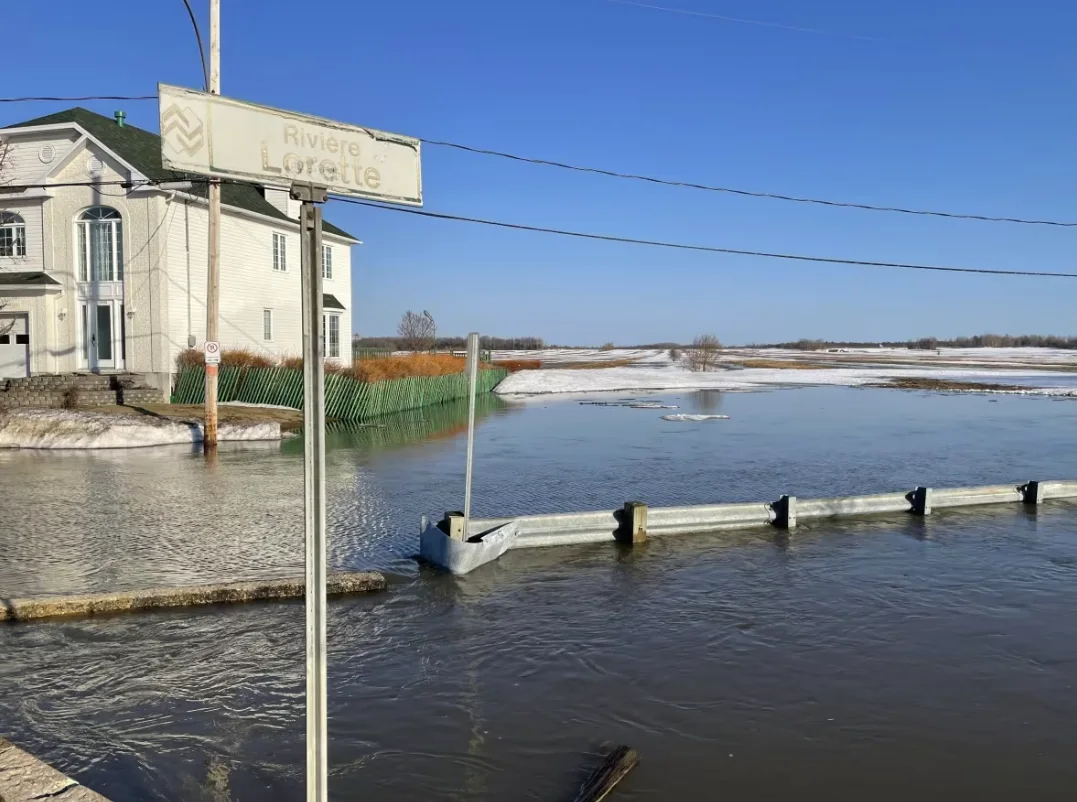 CBC: The Lorette River caused minor flooding in Quebec City. (Louis-Simon Lapointe/Radio-Canada)