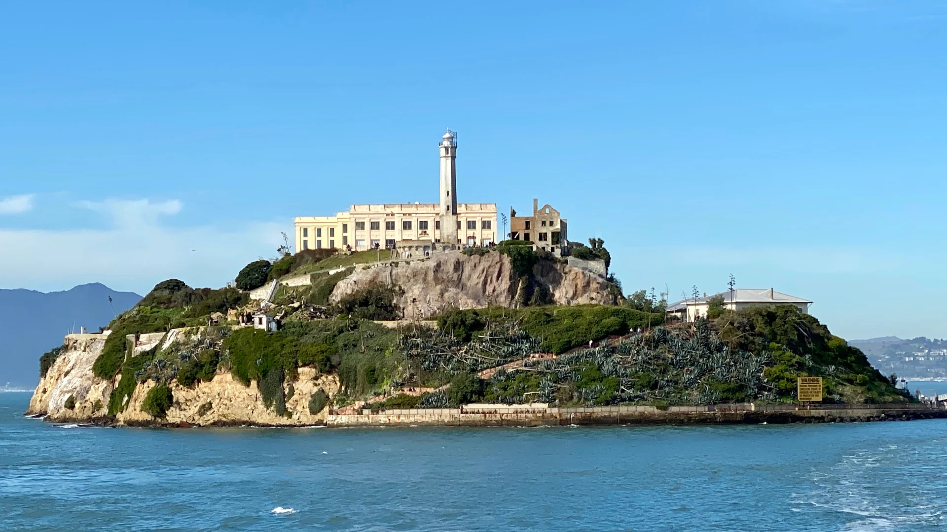 Climate change researchers have spooky experience at Alcatraz