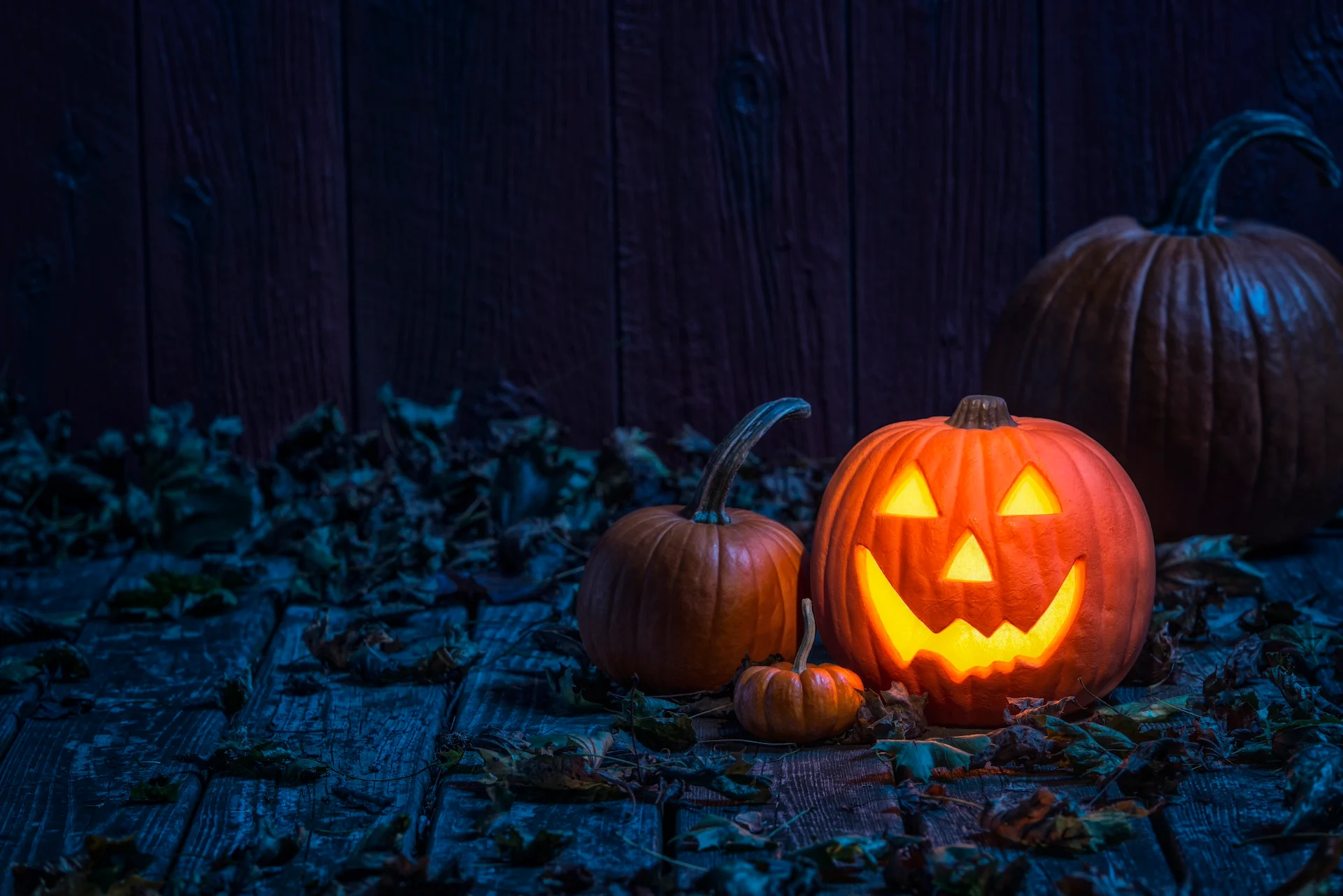 Halloween may offer southern Ontario a warm treat this year! How warm it may get, here