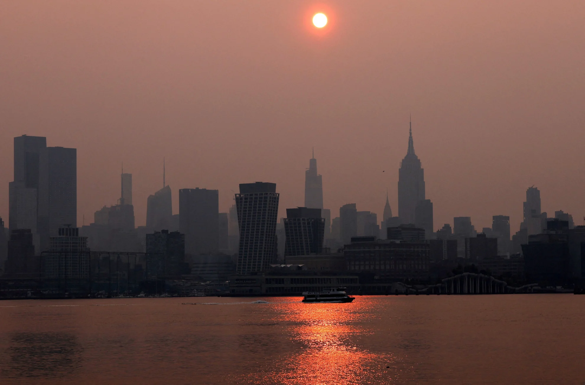 Wildfire smoke from Canada disrupts New York, Philadelphia flights