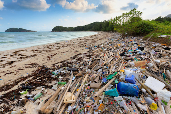 Plastic pollution dumped into oceans will triple by 2040 - The Weather ...