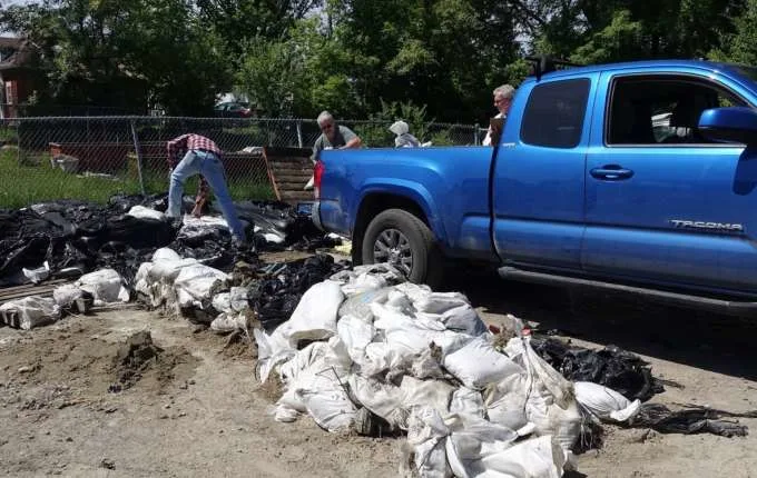gatineau-sandbagging