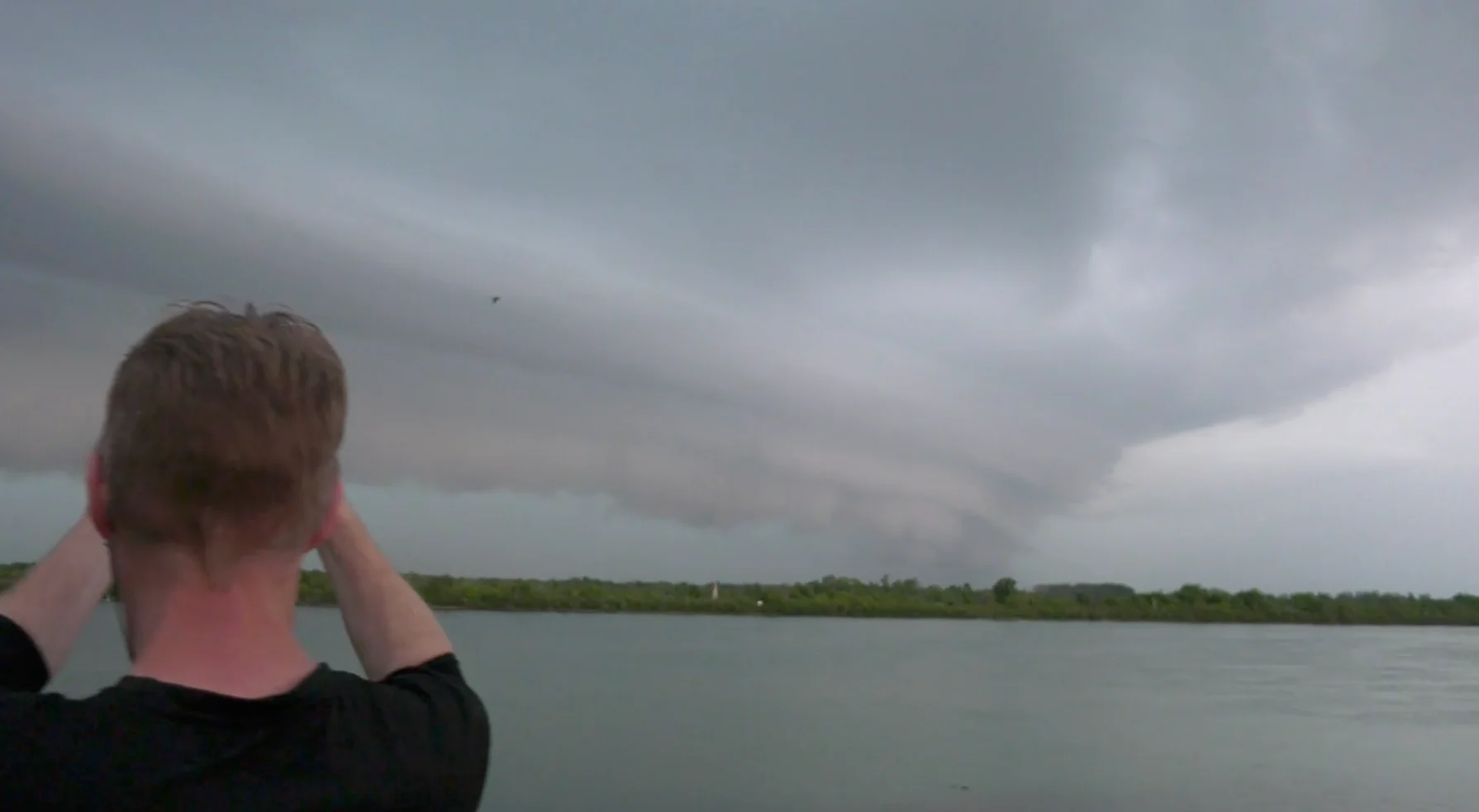 Mark Robinson storm chasing - archive from TB1555