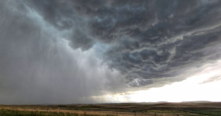 Severe storms target Prairies on Friday as stubborn heat builds