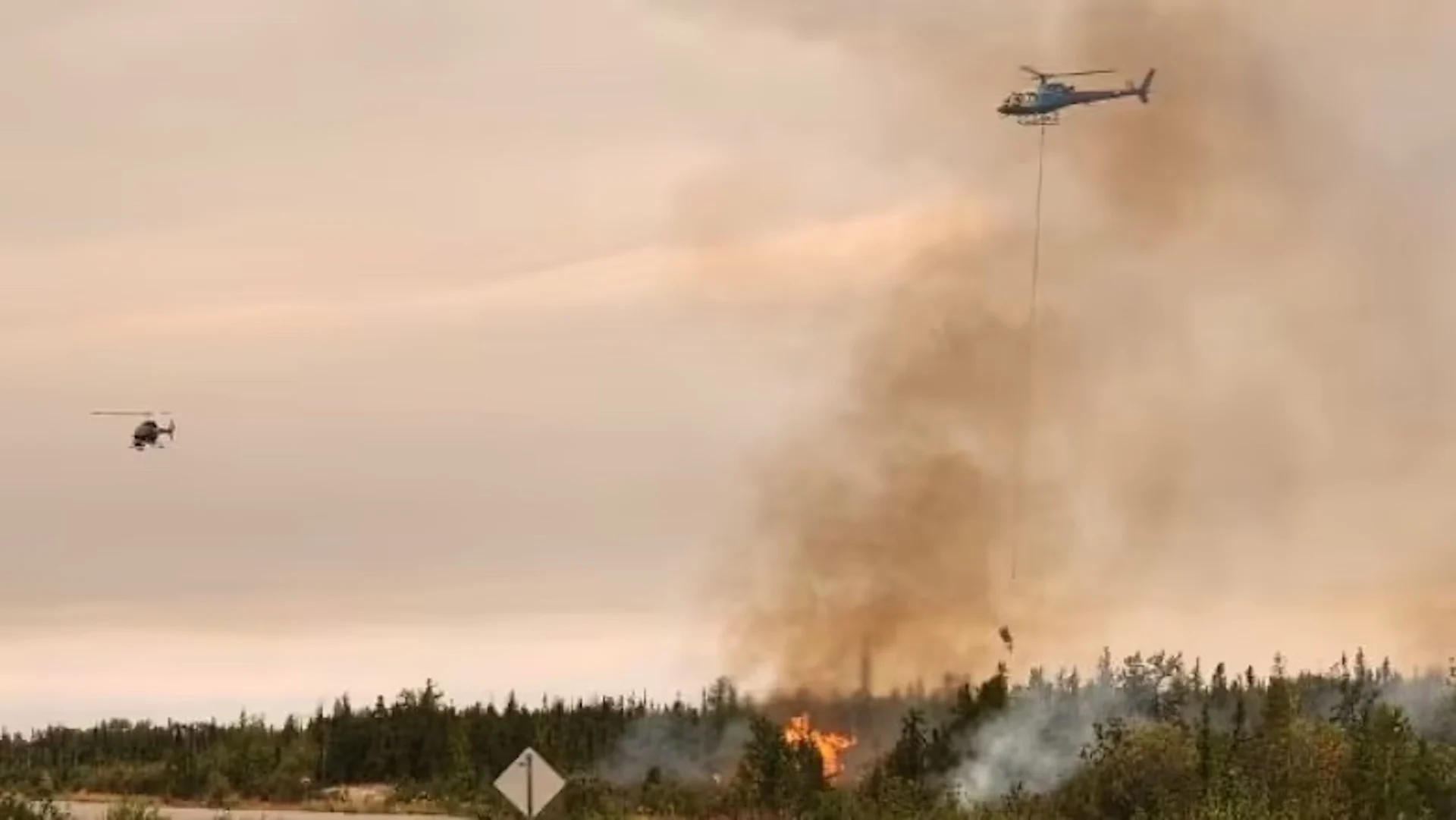 yellowknife-wildfire-nwt/NWT Fire/Facebook via CBC