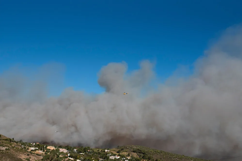 Reuters: Helicopter over Mount Pentelicus