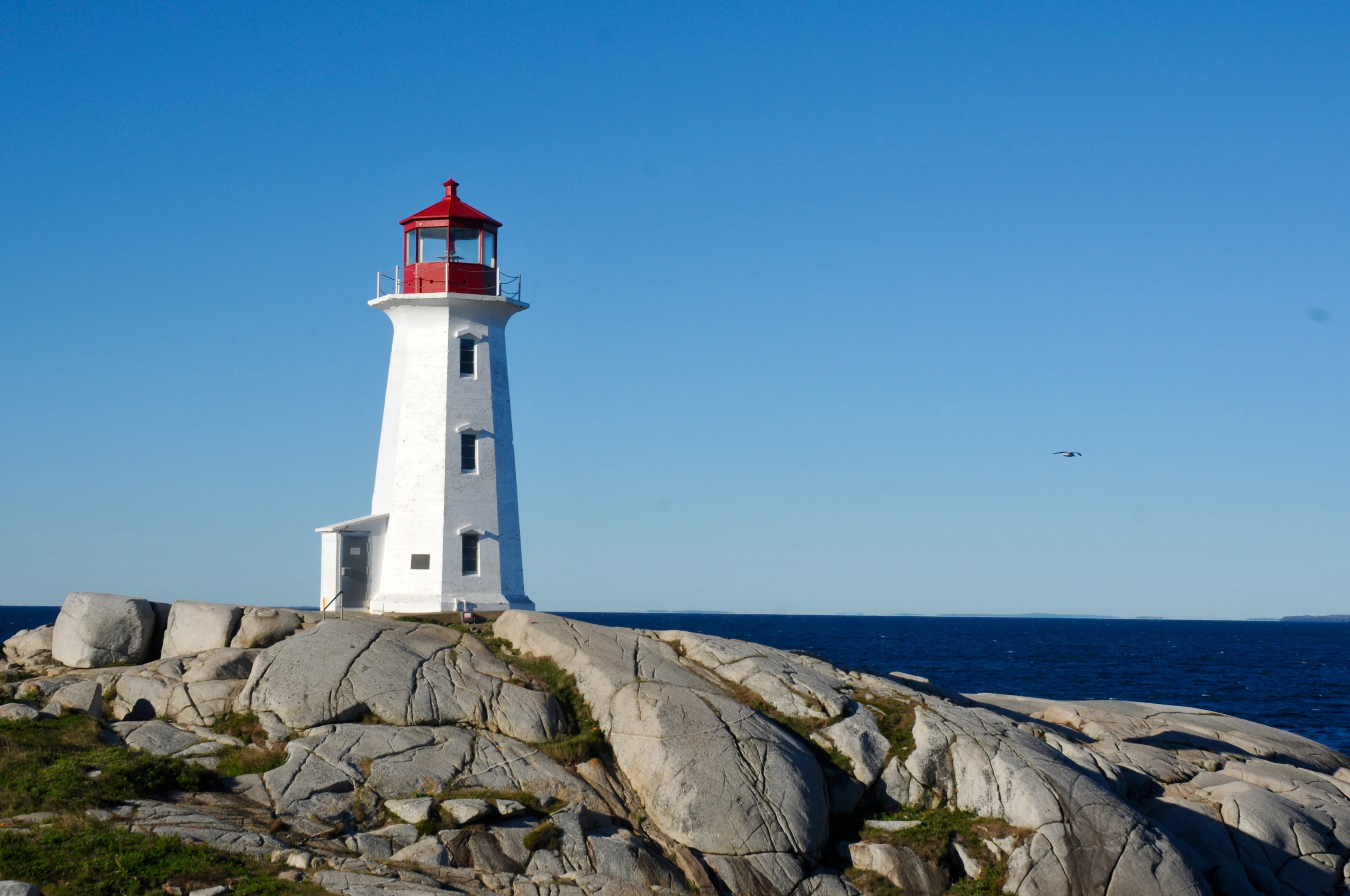 Candid Closeup: Photographer honours iconic symbols of our Maritime history