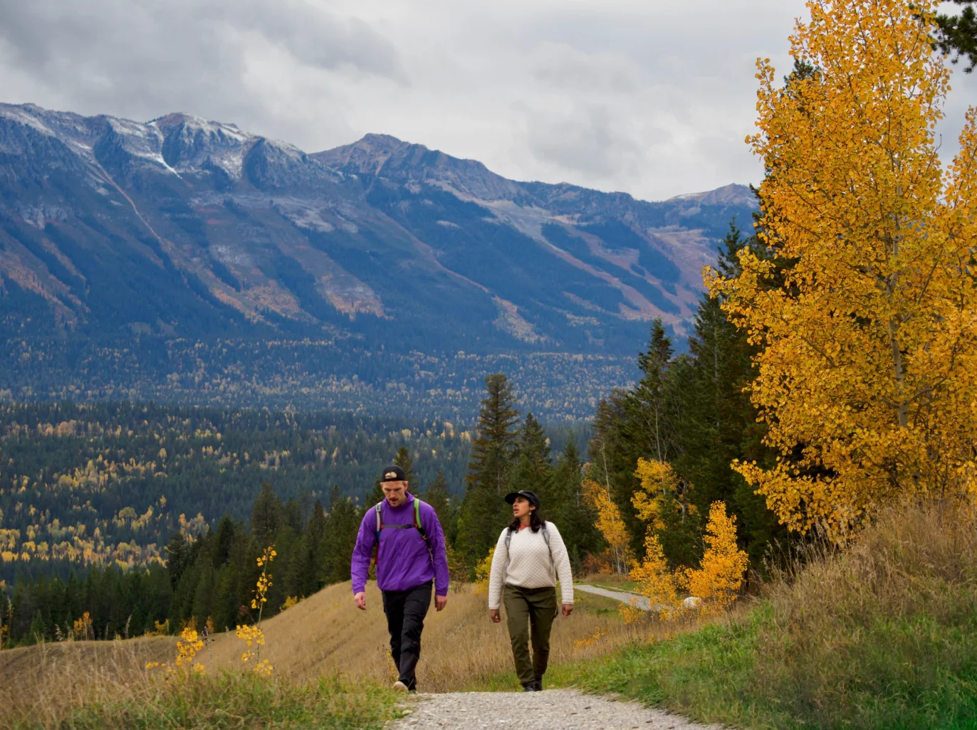 No re-use: Fall in Golden. Photo by: Maur Mere Media