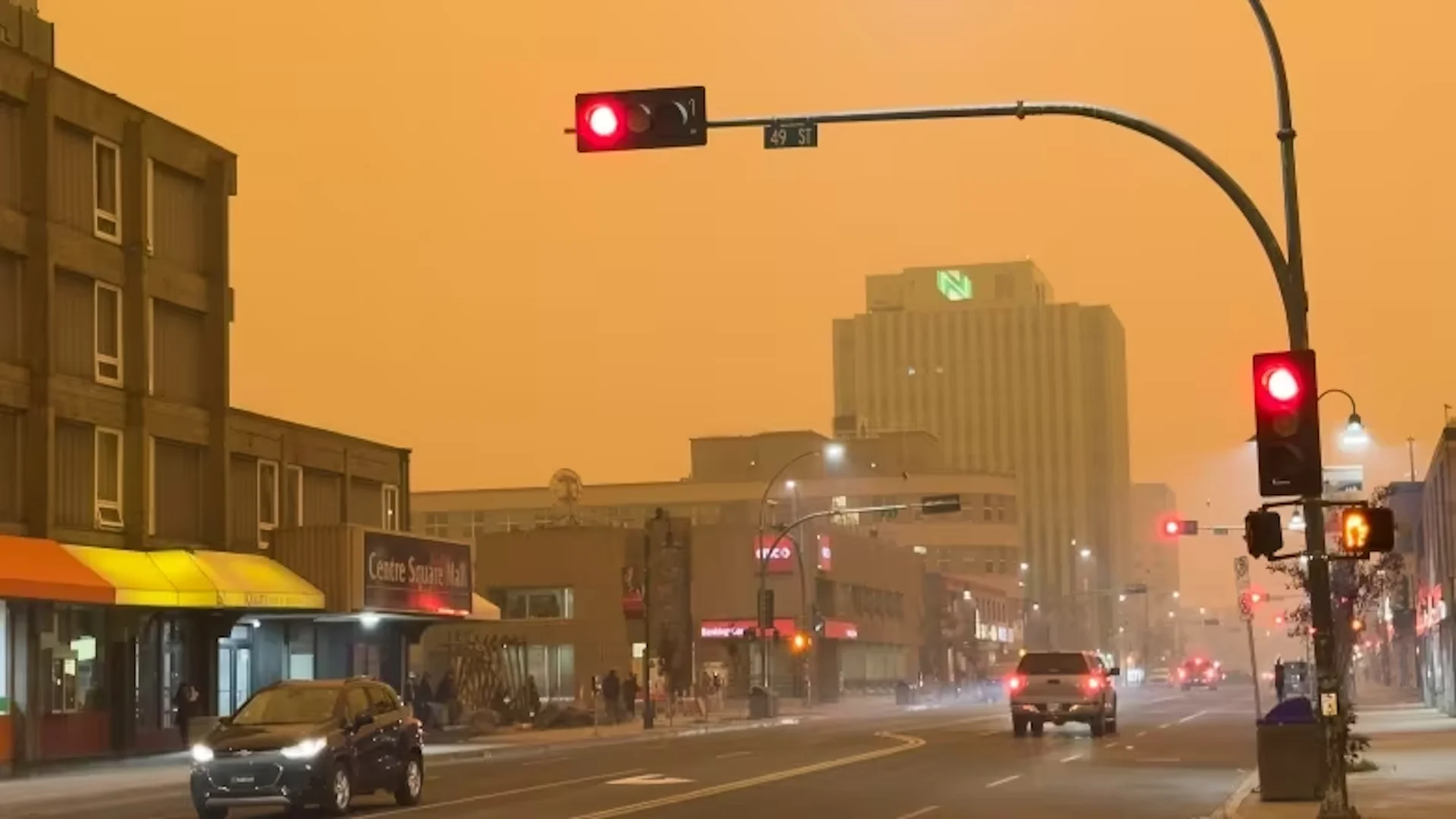 (CBC) orange smoky haze yellowknife september 23 2023
