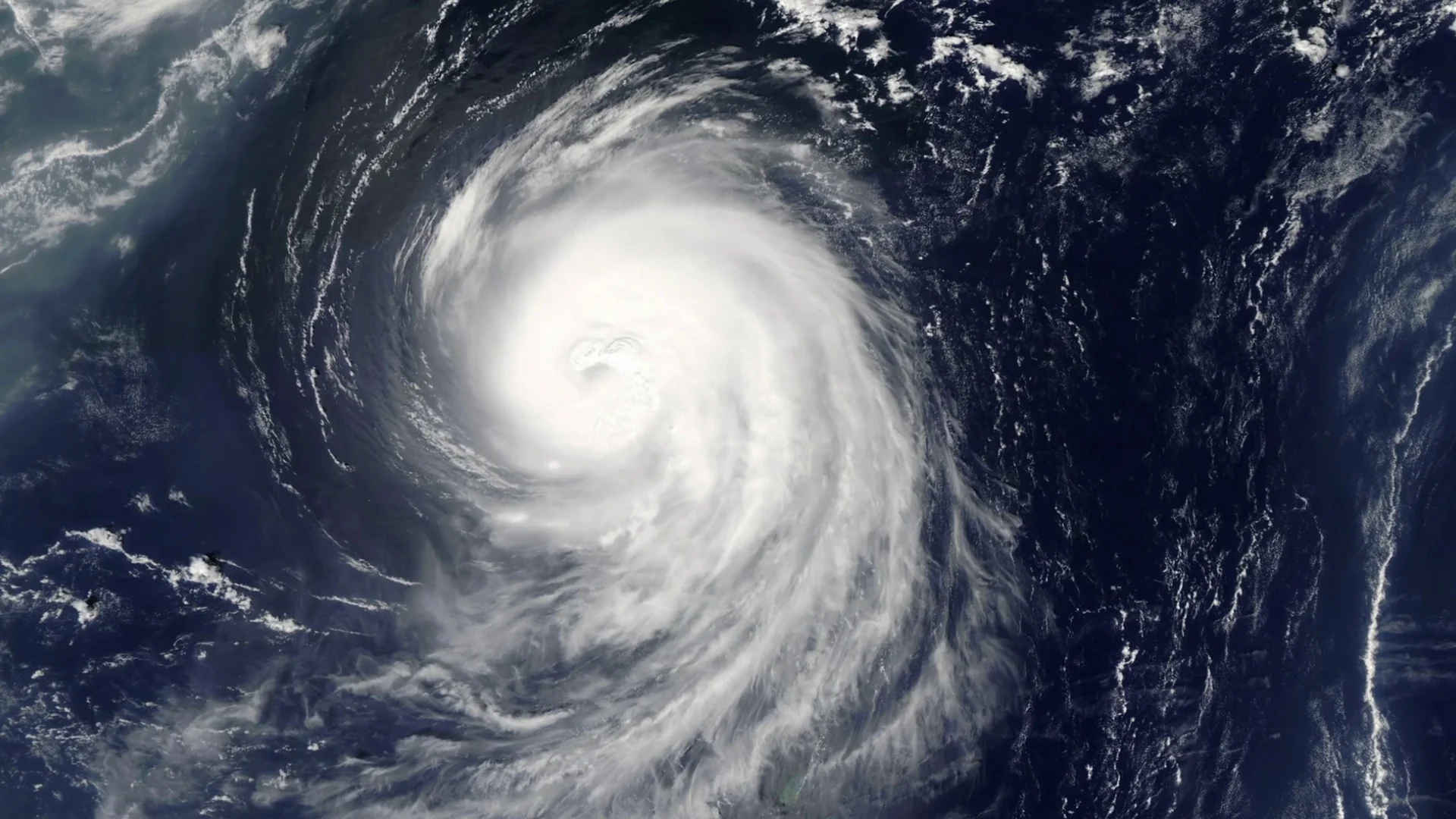 Les experts prévoient une saison des ouragans historiquement intense