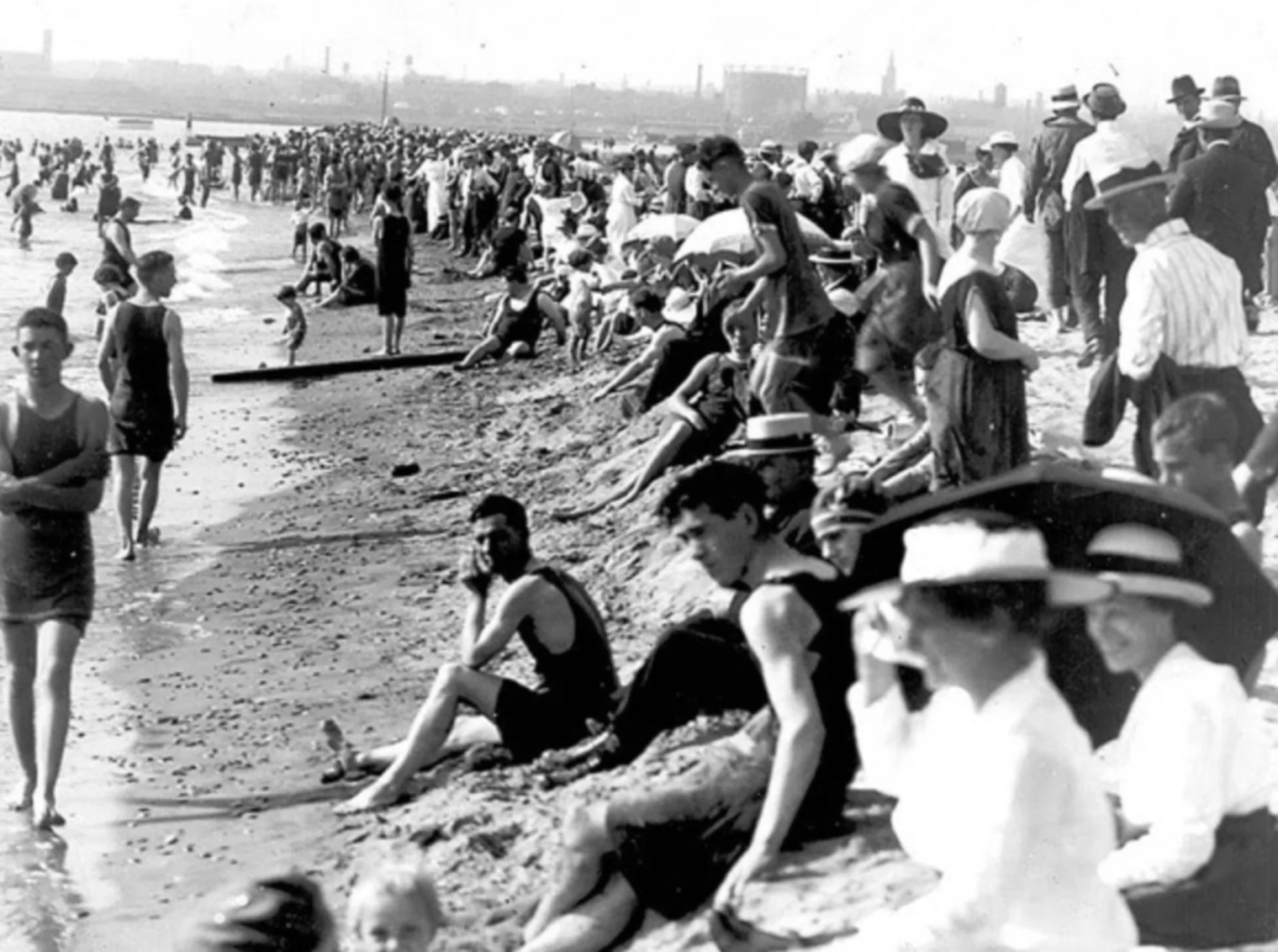The 1936 North American heat wave hit Toronto hard — temperatures reach 40 °C