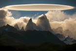 Amazing UFO-like cloud hovers over jagged peaks of Patagonia