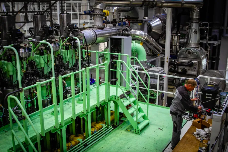 A four-storey test engine at MAN Energy Systems in Copenhagen allows engineers to experiment with different non-carbon fuels. (Lily Martin/CBC)
