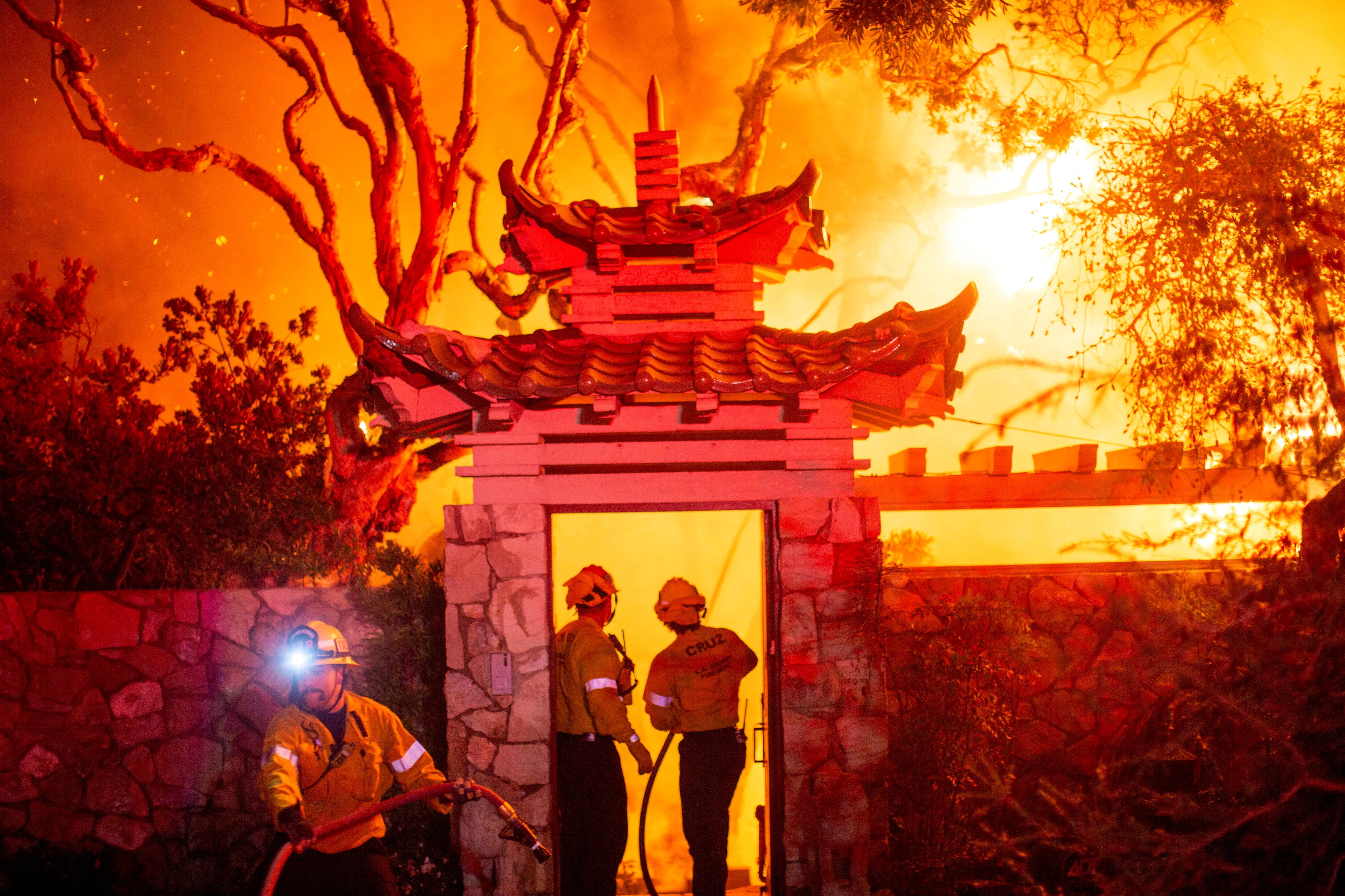 REUTERS - PALISADES FIRE - JAN9