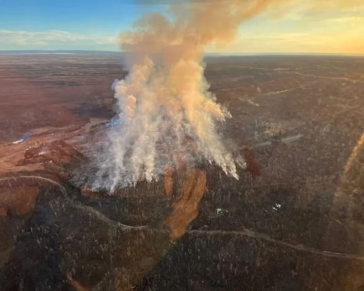 fort-mcmurray-wildfire-mwf012-from-7-30-pm-on-april-21-2024/Alberta Wildfire via CBC