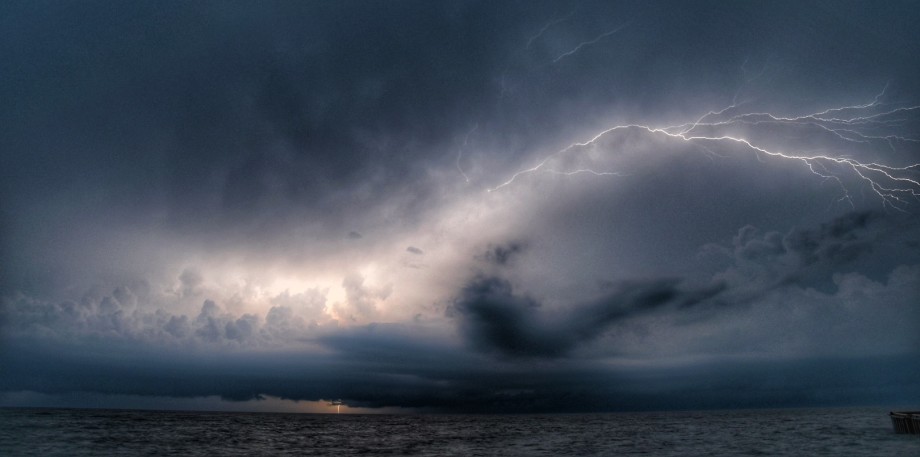 Severe thunderstorm chances build in parts of Ontario this long weekend -  The Weather Network