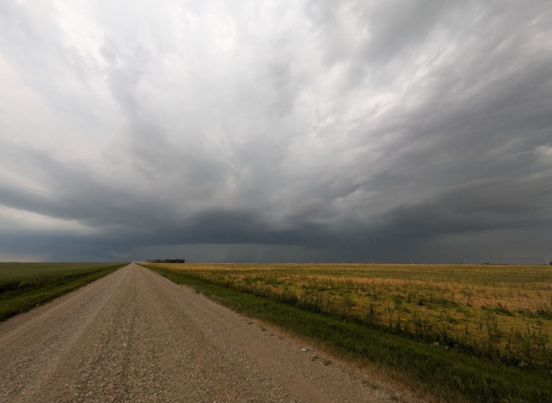 Shuffling pattern sees severe storm threat move across the Prairies ...
