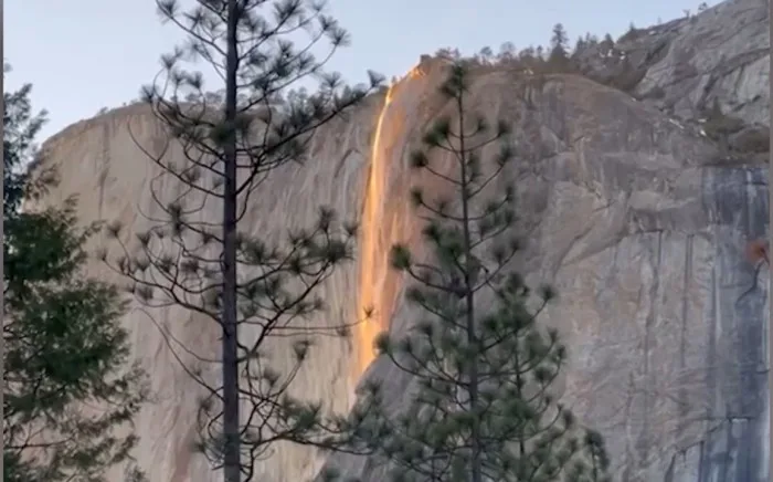 Une chute de feu, vraiment? 