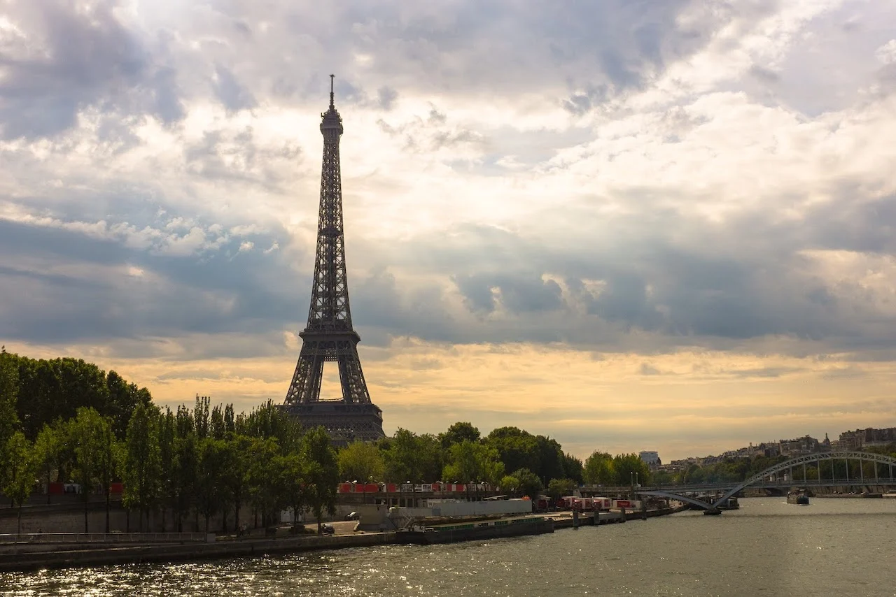 Eiffel TowerPexels/Pixabay