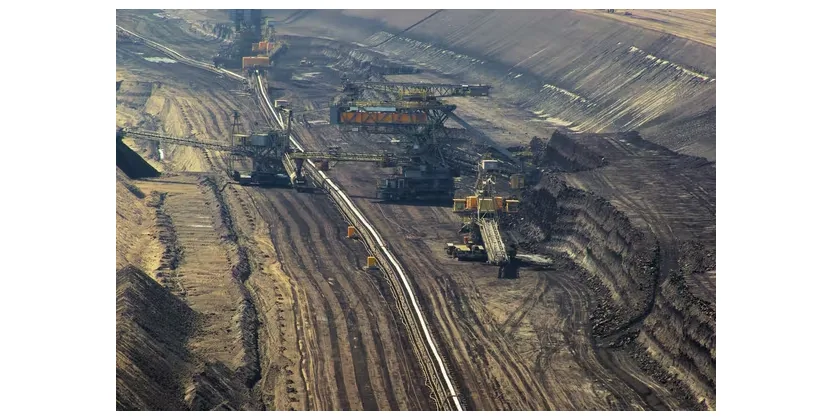 Investments in carbon-intensive sources of electricity production, like coal, carry a greater risk of defaulting during the energy transition. (Shutterstock)