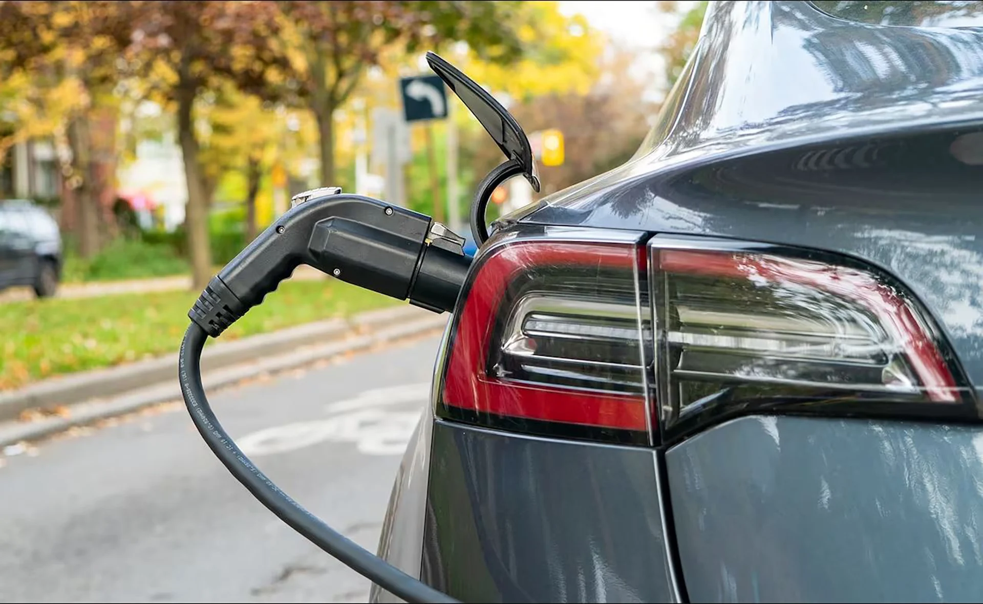 Will electrifying cars and home heating break Canada's grid?