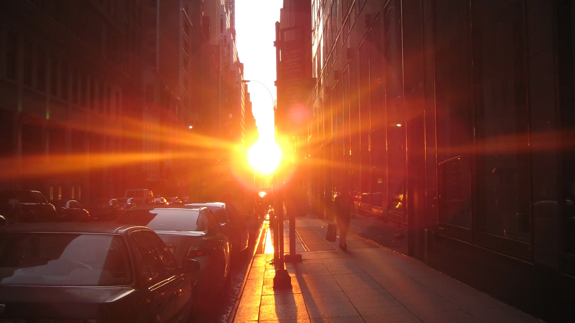 Torontohenge set to deliver downtown Toronto's best sunsets this weekend