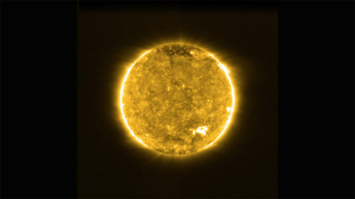Solar Orbiter s first view of the Sun ESA