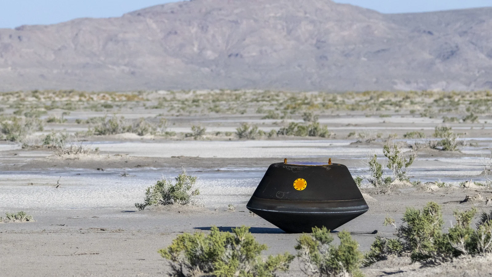 OSIRIS-REx sample container Utah desert 24-09-2023 - NASA