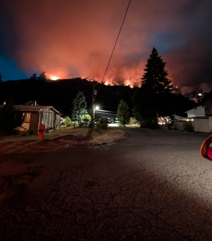 CBC - Wildfire seen burning near Boston Bar BC - Angie Hunter
