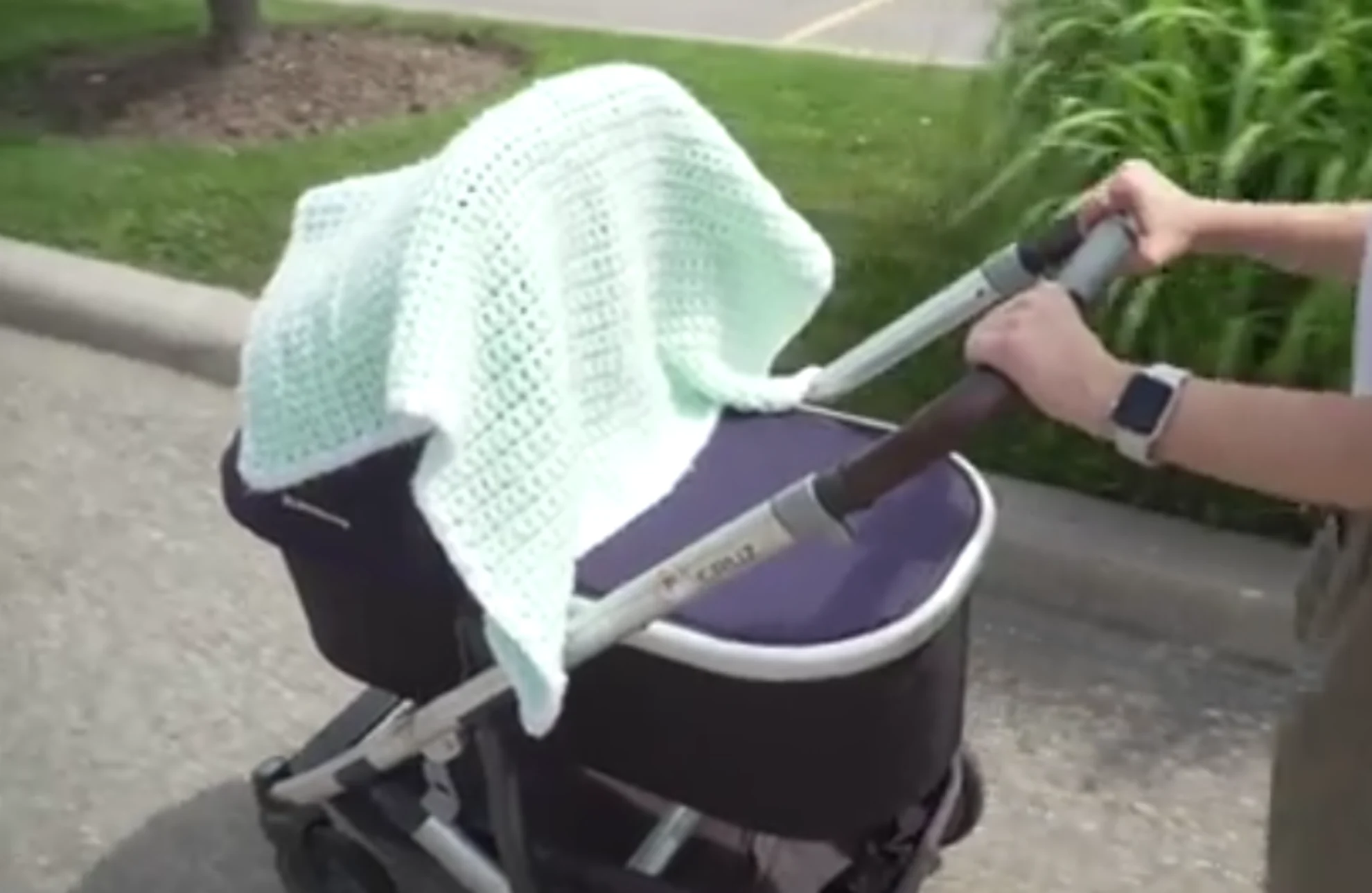 Severe summer mistake: Experts warn to stop doing this with your baby