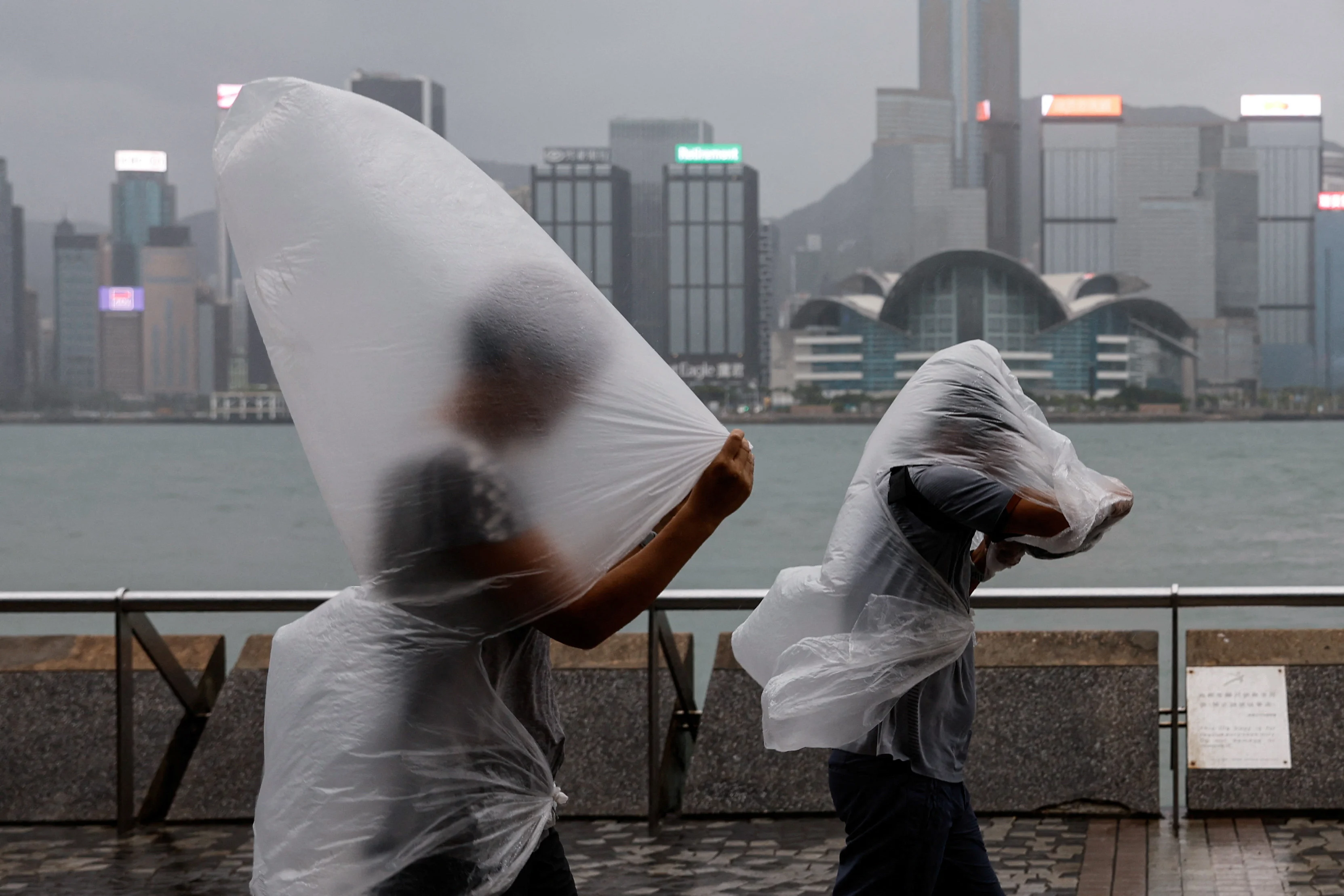 Flights scrapped, businesses shut as Super Typhoon Saola nears China