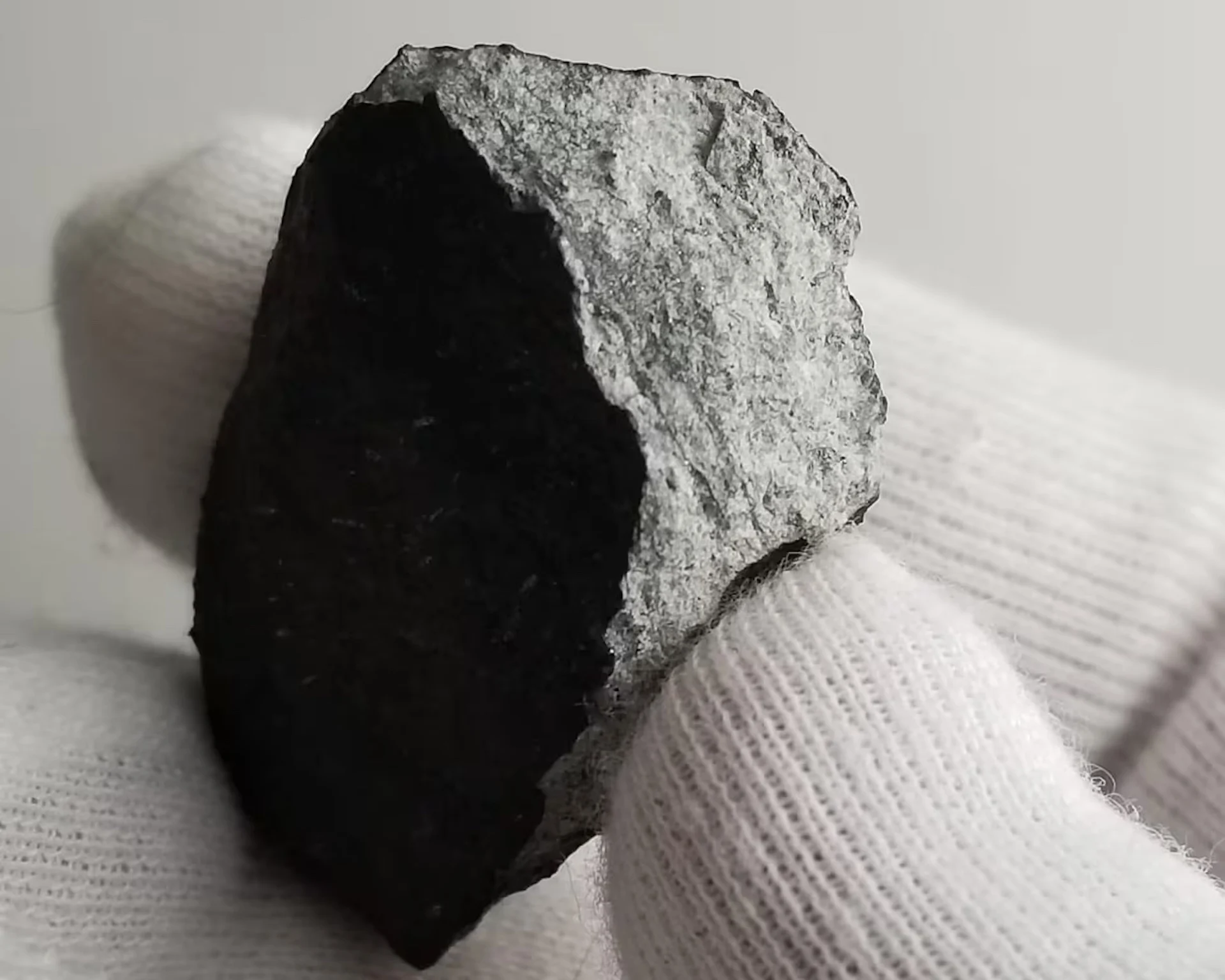 Finding the fireball: Museum offers US$25,000 for meteorite