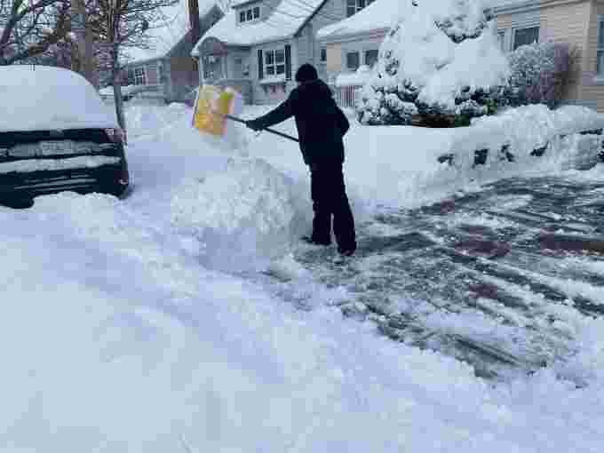 Nathan Coleman: Man seen shovelling heavy snow in Halifax after significant snowstorm on Dec. 9, 2021