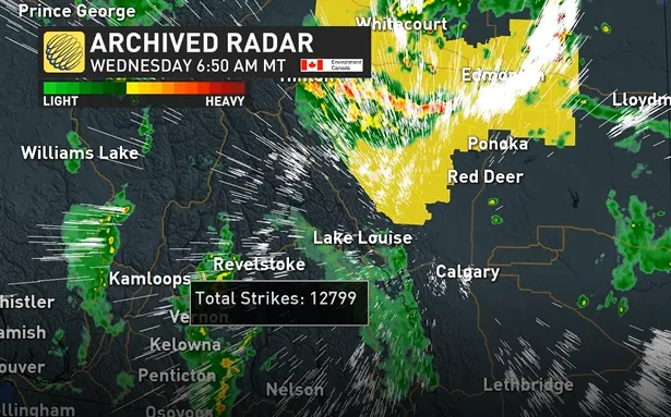 "Intense" lightning storm wakes up Alberta, 12,000+ strikes detected