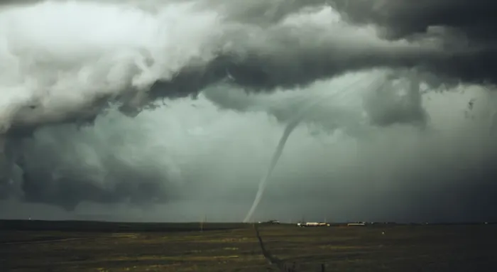 Au moins 35 tornades causent des dommages aux États-Unis.