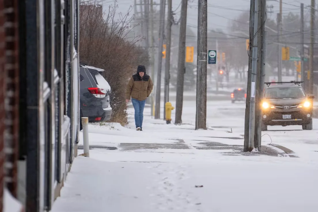 Thunder Bay snow/ (Marc Doucette/CBC)