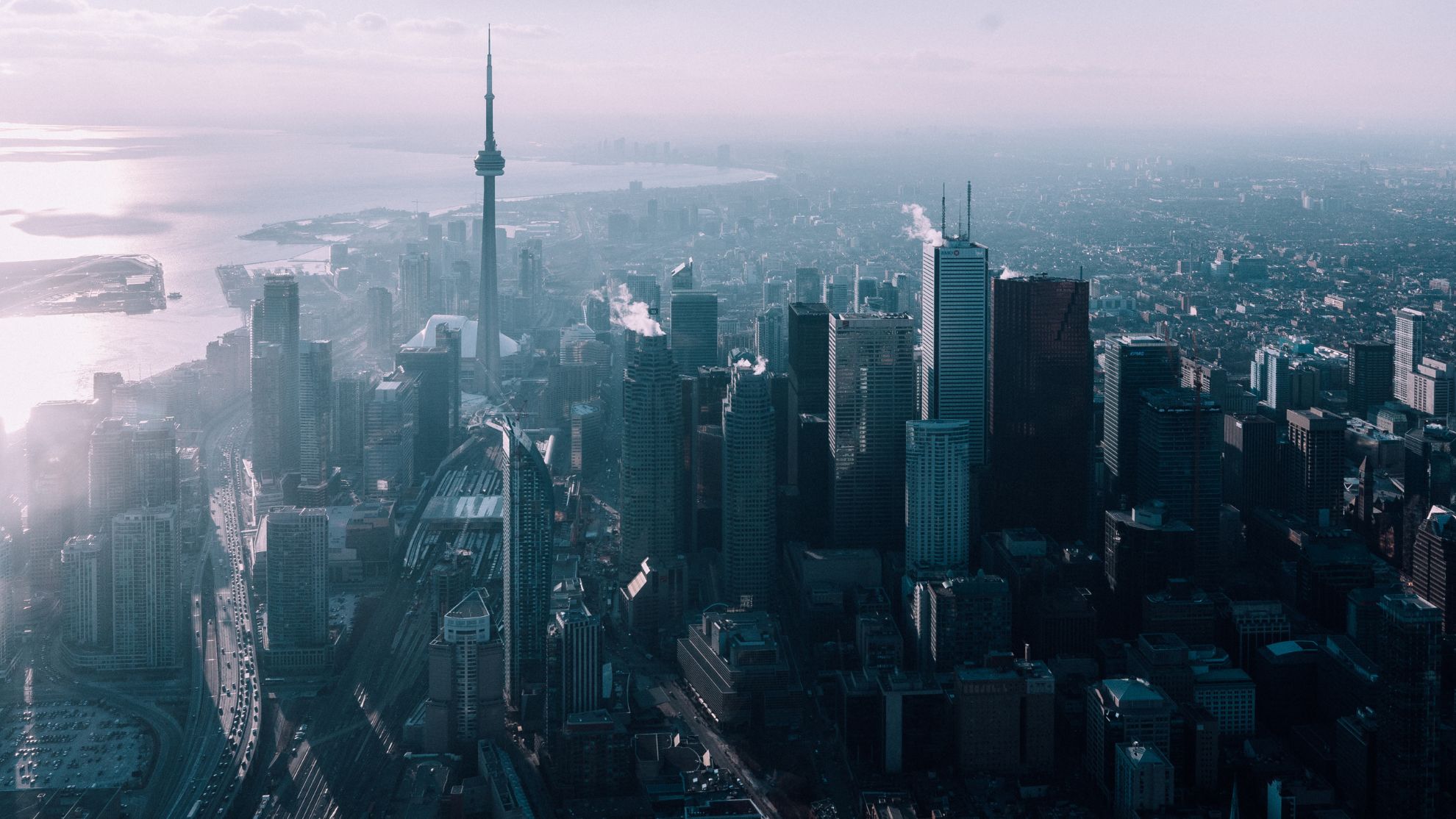 New report finds carbon emissions continue to rise in Toronto, Hamilton areas
