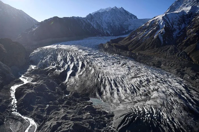 REUTERS - glacier