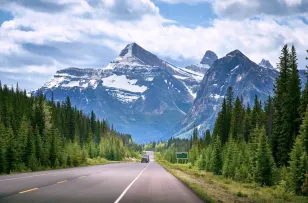 Your ultimate Canadian Rockies adventure starts in Jasper, Alberta