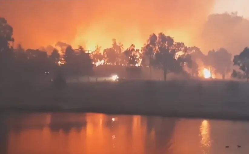 Des incendies historiques font rage en Australie